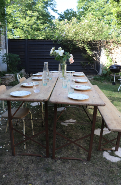 tables guinguettes et banc