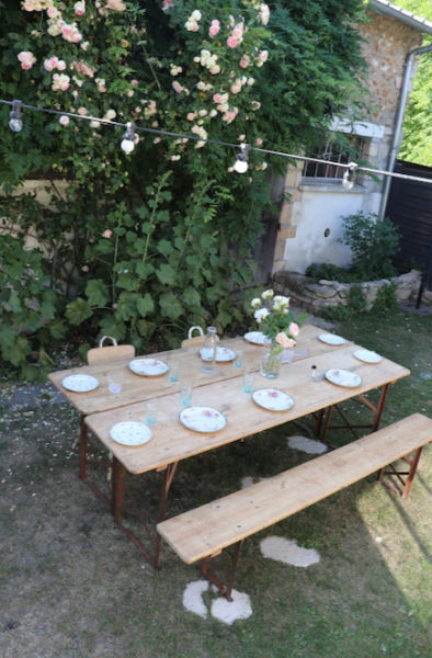 tables guinguettes et banc